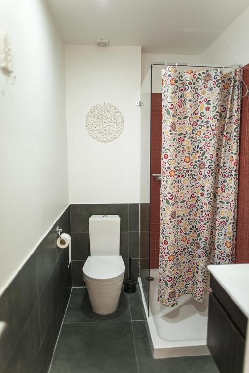 Apartamento Martires Da Patria Lisbon Exterior photo