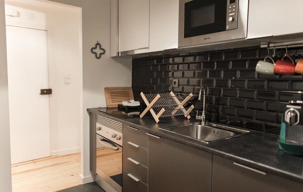 Apartamento Martires Da Patria Lisbon Exterior photo
