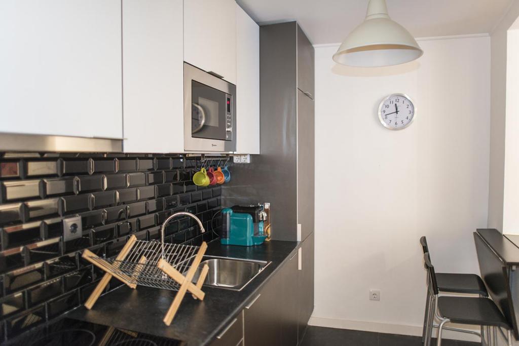 Apartamento Martires Da Patria Lisbon Exterior photo