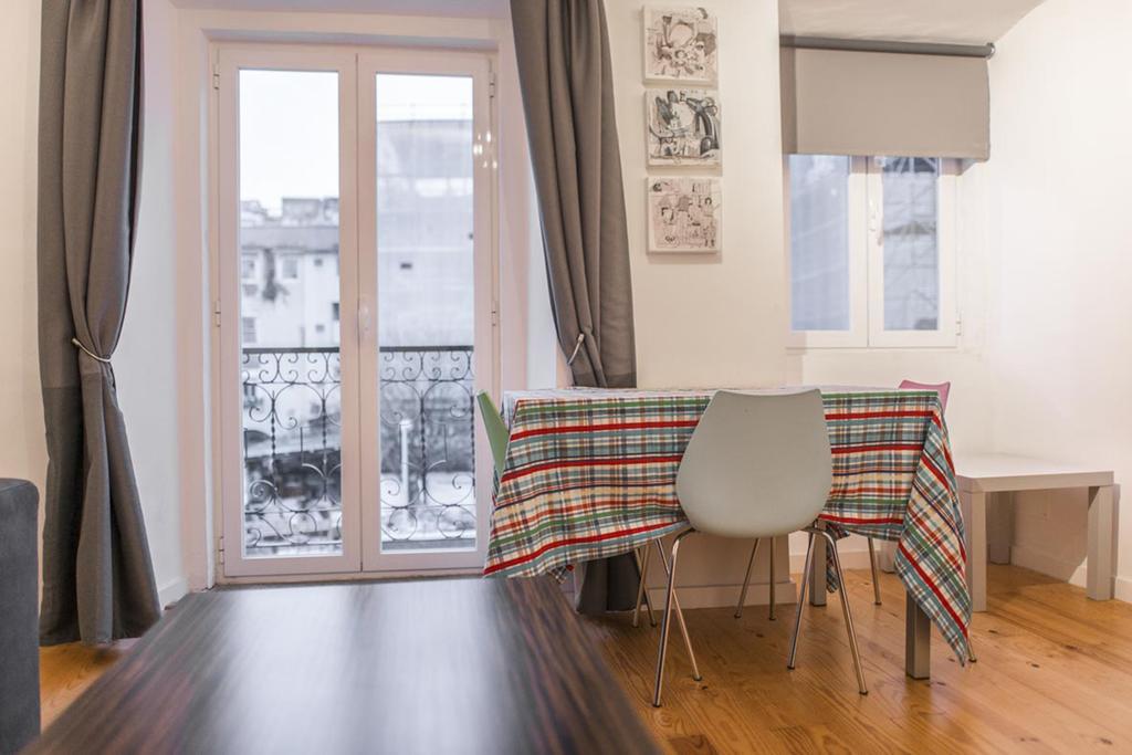 Apartamento Martires Da Patria Lisbon Exterior photo