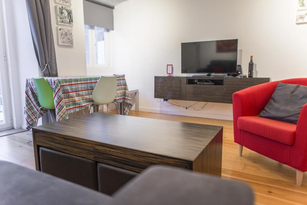 Apartamento Martires Da Patria Lisbon Exterior photo